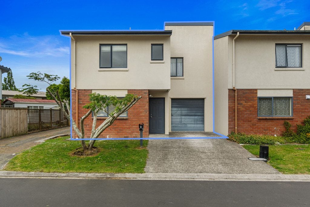 8 Duxfield Drive, Ranui, Auckland - Carousel 1