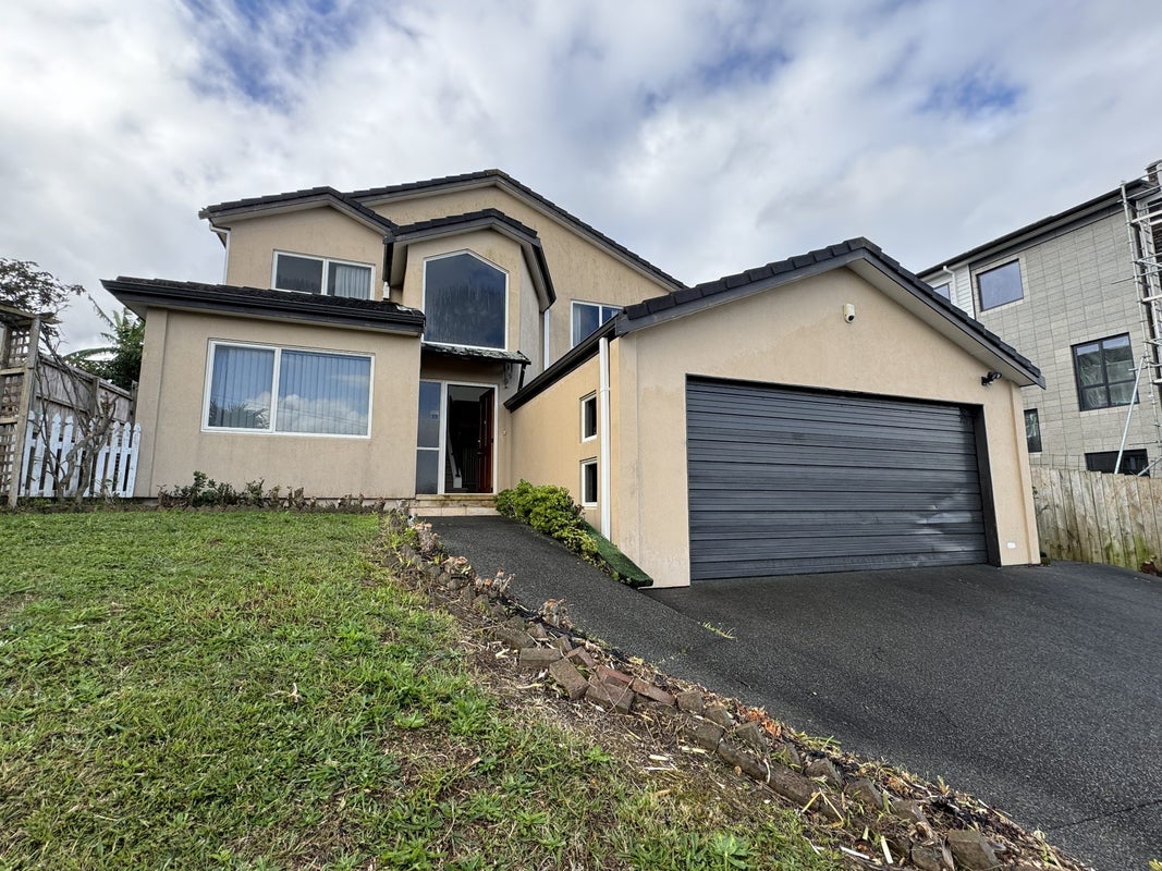 4 Highgrove Lane, Totara Vale, Auckland - Carousel 2