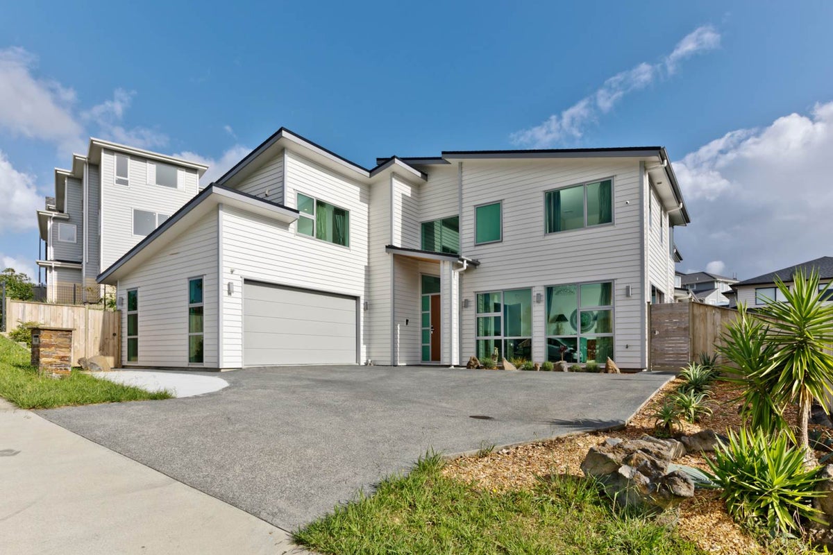 13 Grut Greens, Silverdale, Silverdale - Carousel 1