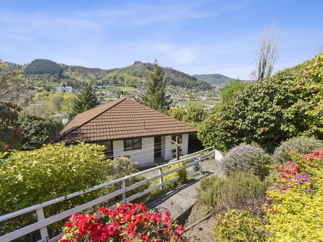 227 St Vincent Street, Toi Toi, Nelson - Carousel 1