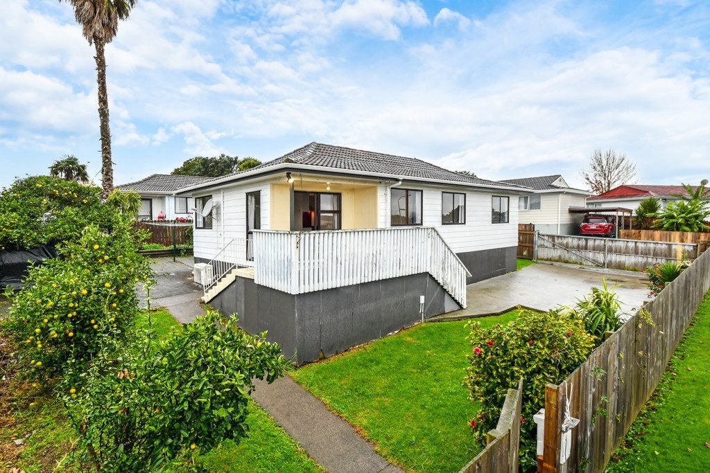 3/43 Taitimu Drive, Weymouth, Auckland - Carousel 2
