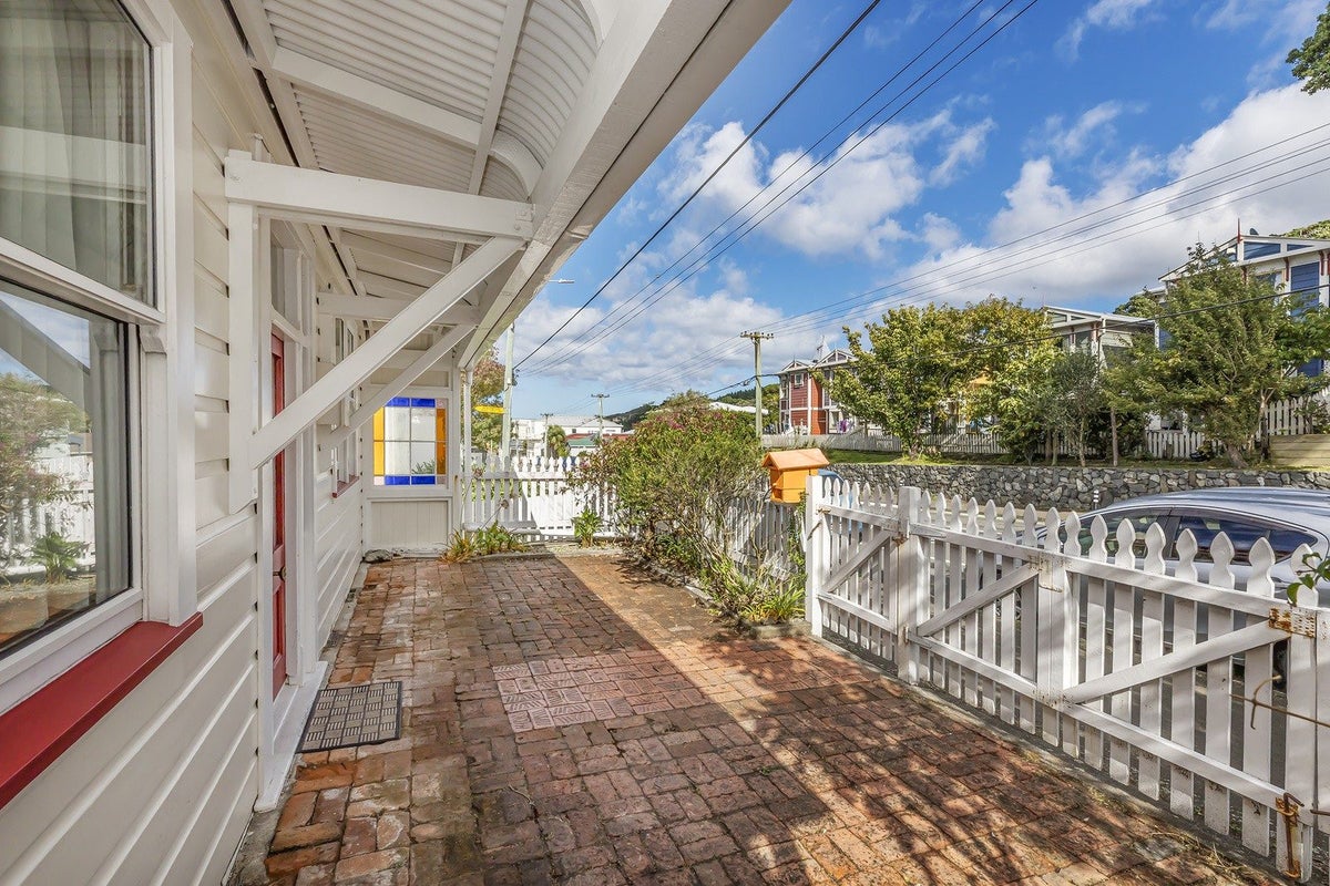 491 Adelaide Road, Berhampore, Wellington - Carousel 2