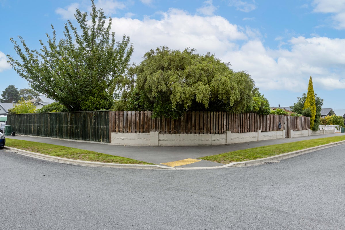 34 Eglinton Street, Avondale, Christchurch - Carousel 22