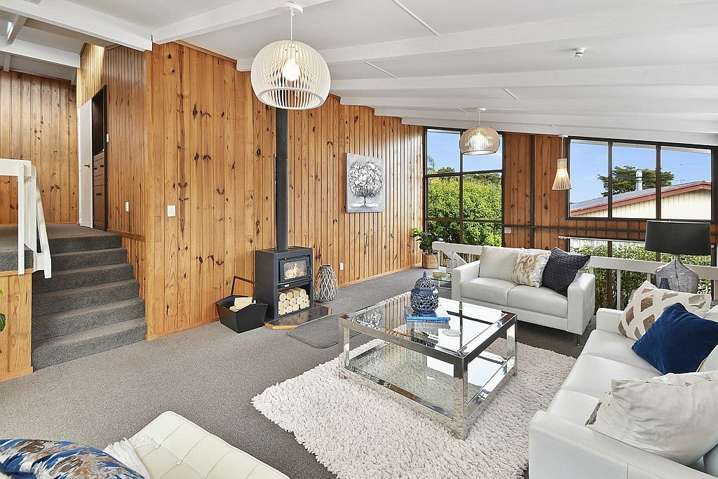 9 Tilia Place, Totara Heights, Auckland - Carousel 1