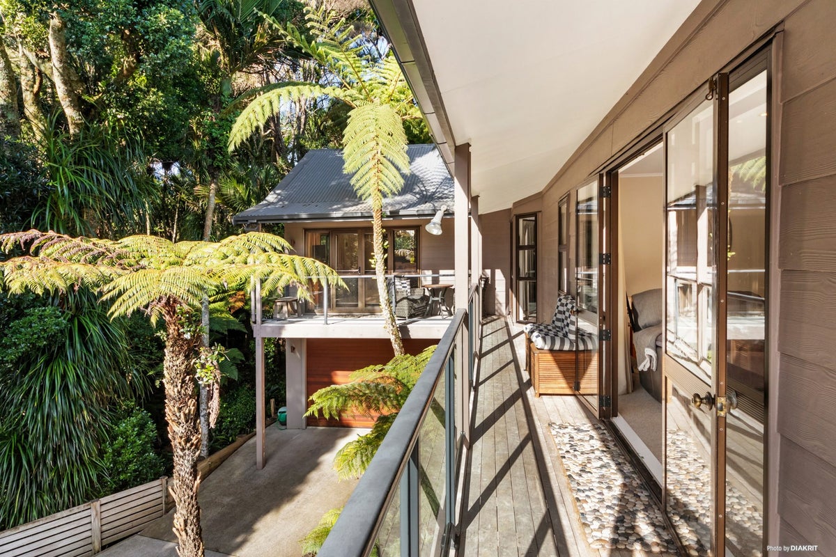11 Napuka Road, Henderson Valley, Auckland - Carousel 2
