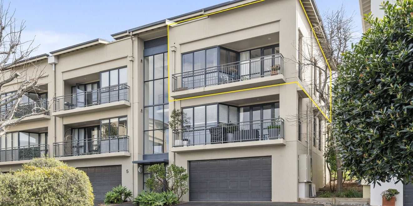 2F/5 Furneaux Way, Remuera, Auckland - Carousel 1