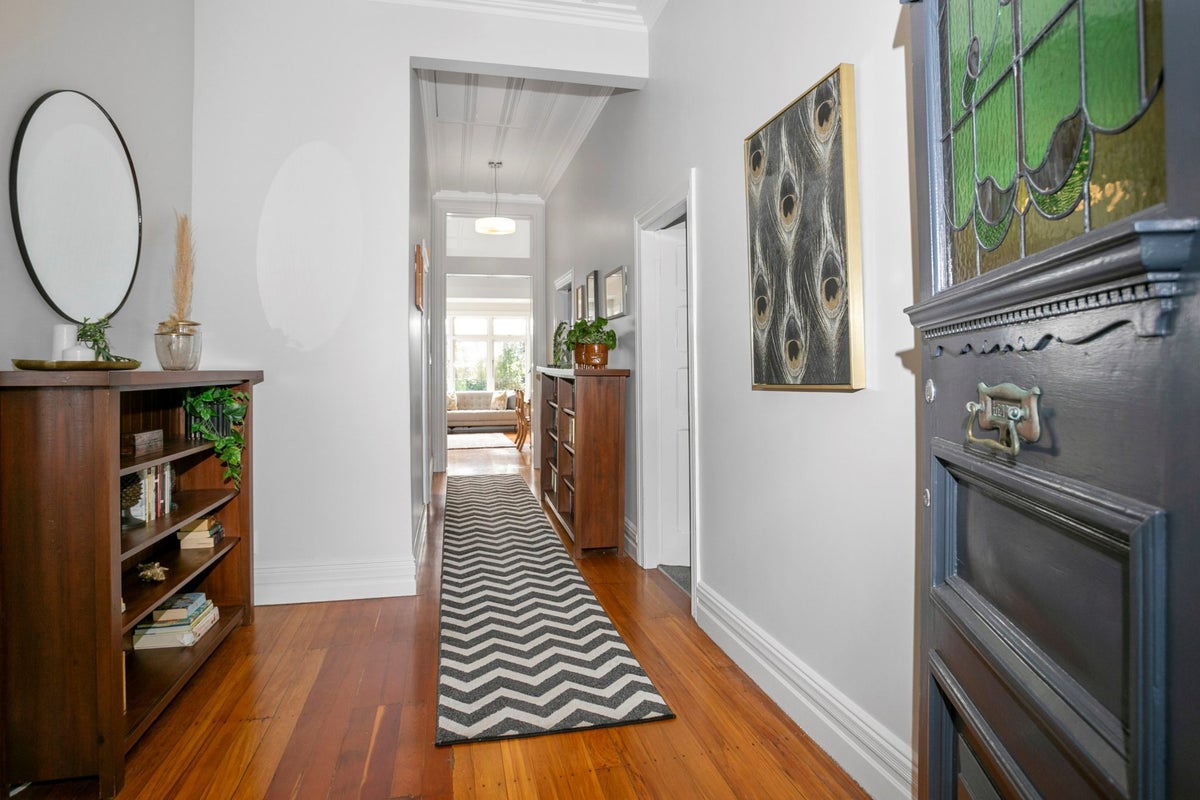 28 Rocklands Avenue, Mount Eden, Auckland - Carousel 2