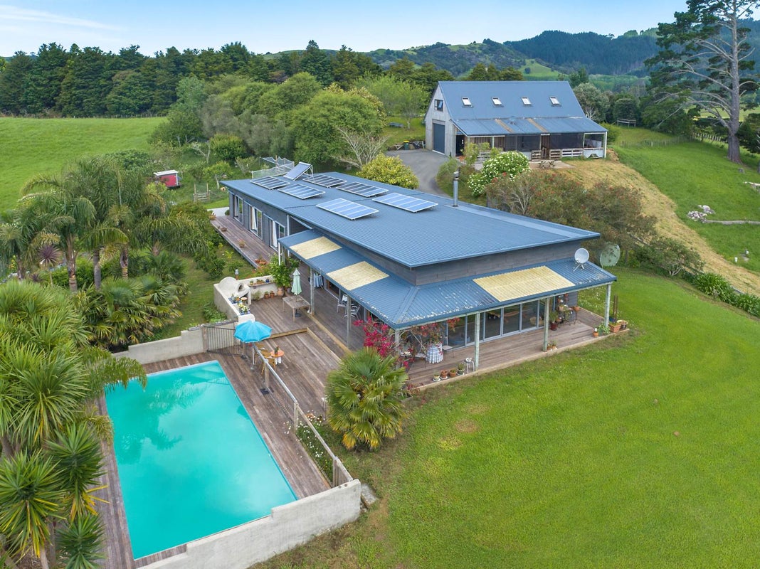 111 Edgerley Road, Kaipara Flats, Warkworth - Carousel 1