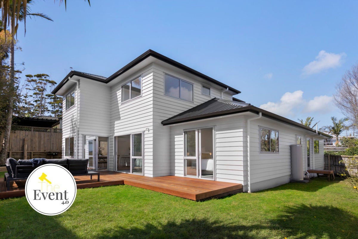 350B East Coast Road, Sunnynook, Auckland - Carousel 1