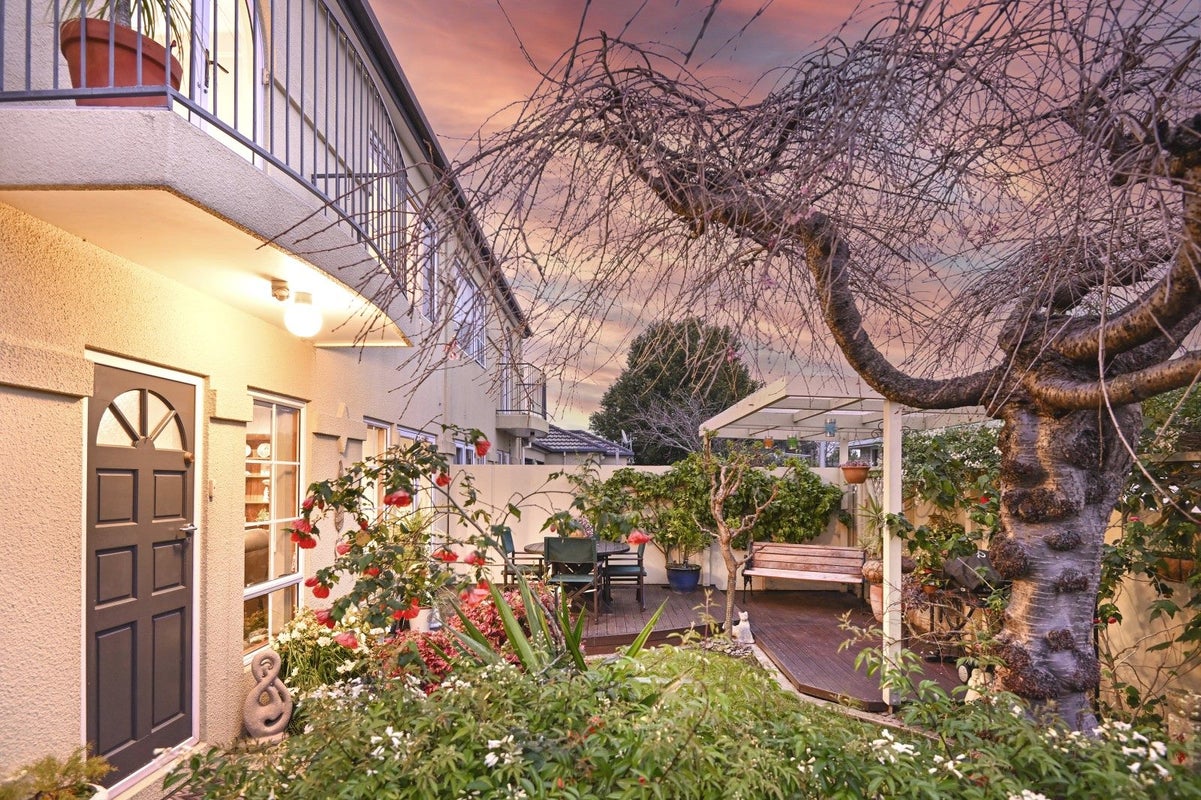 2/102 Southampton Street West, Hastings, Hastings - Carousel 2