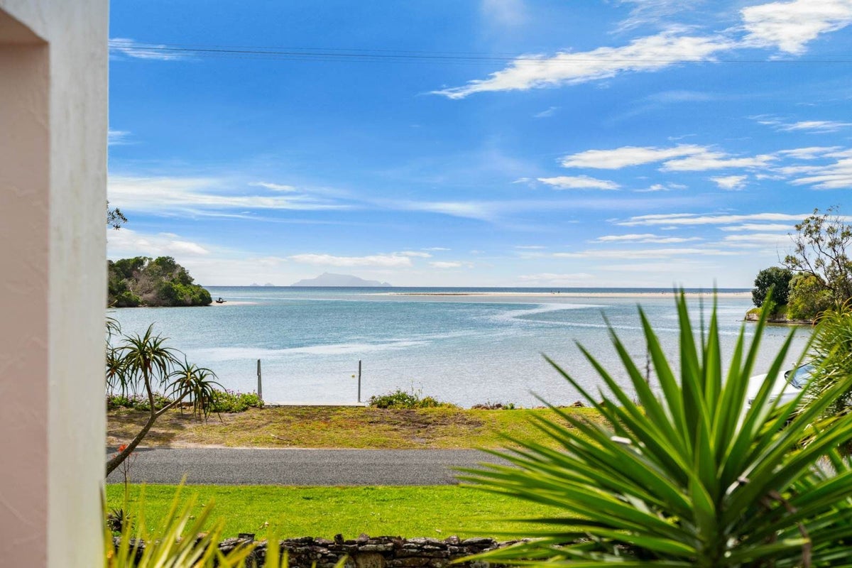 14 Princes Road, Ruakaka - Carousel 31