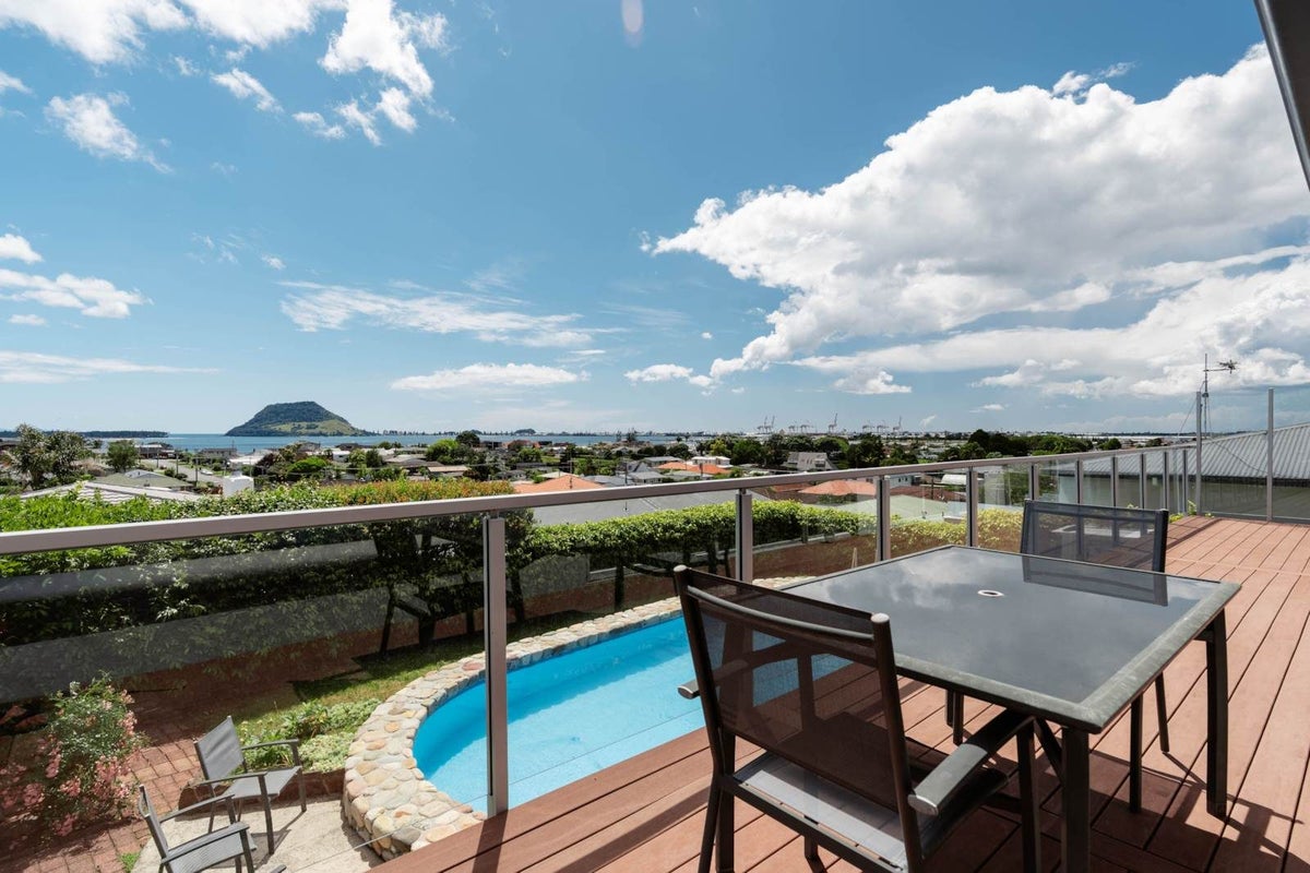 11 Tirinui Crest Road, Otumoetai, Tauranga - Carousel 2