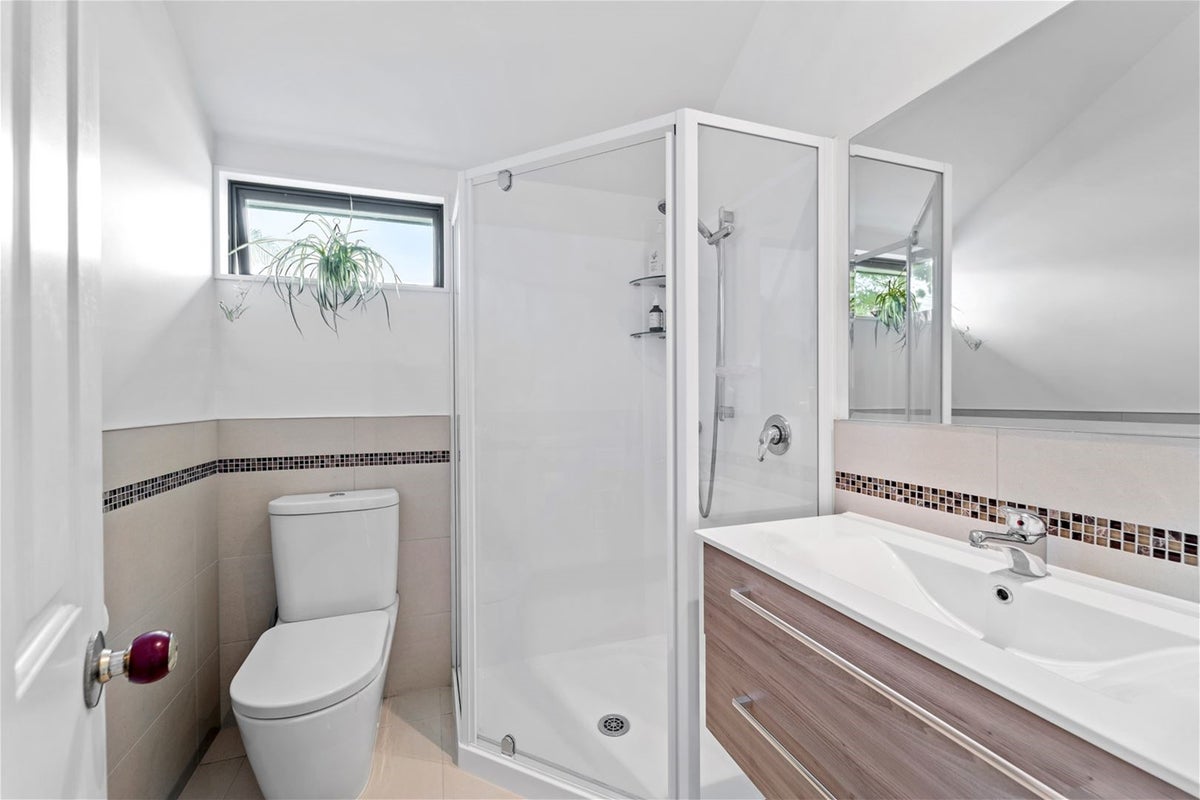 1/6 Heathcote Road, Castor Bay, Auckland - Carousel 20