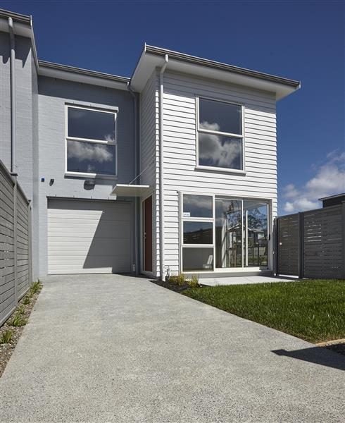 1 Briddock Way, Swanson , Auckland - Carousel 1