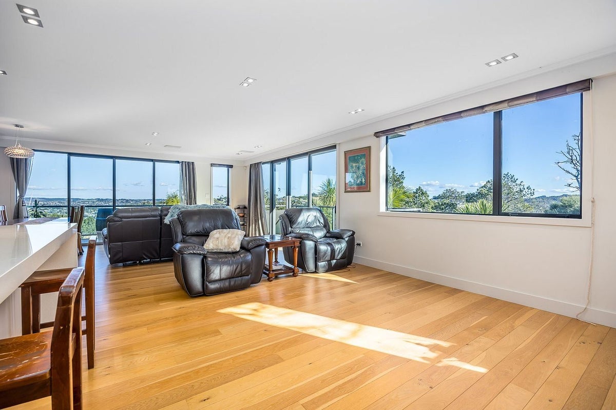 106 Hillcrest Road, Hatfields Beach, Orewa - Carousel 50