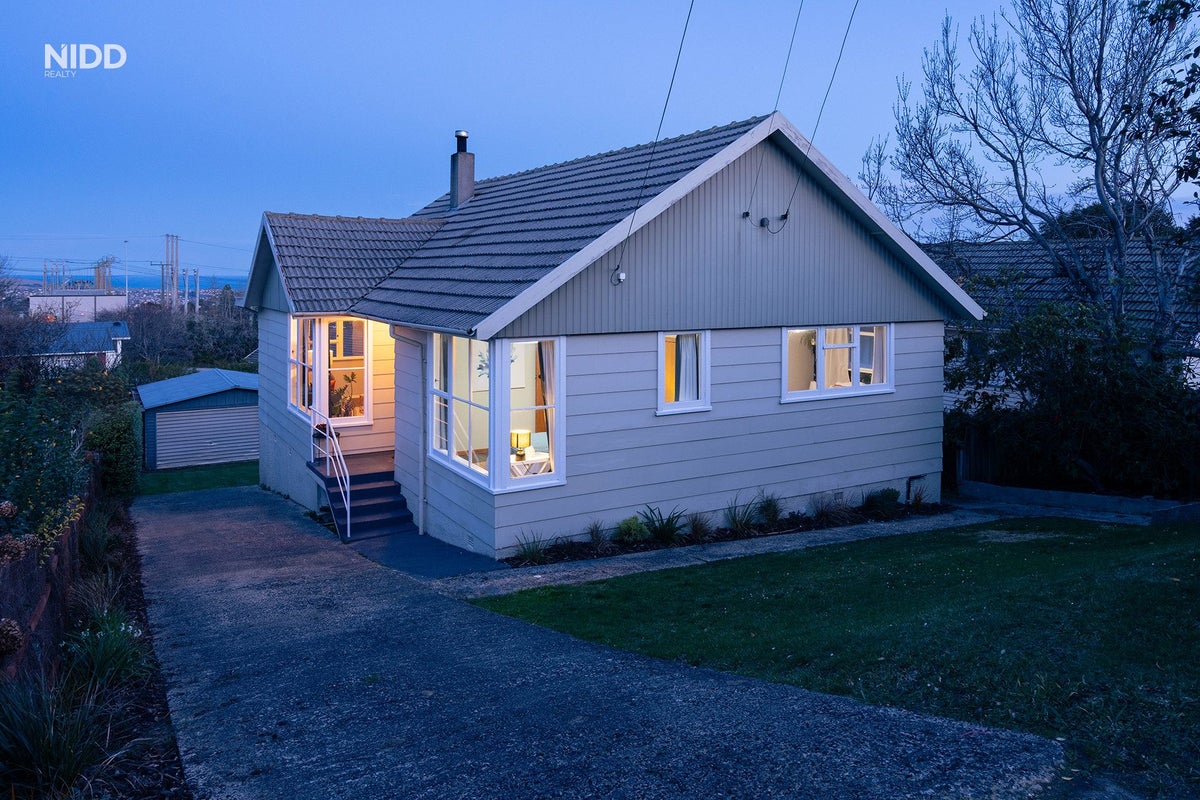 7 Hanlon Street, Halfway Bush, Dunedin - Carousel 2
