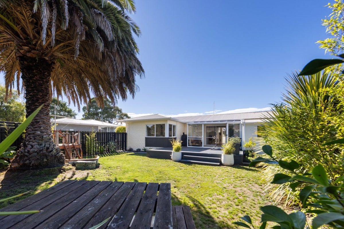 58A Cottonwood Street, Parklands, Christchurch - Carousel 1