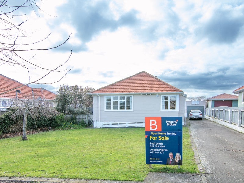 6 Andrew Avenue, Roslyn, Palmerston North - Carousel 14