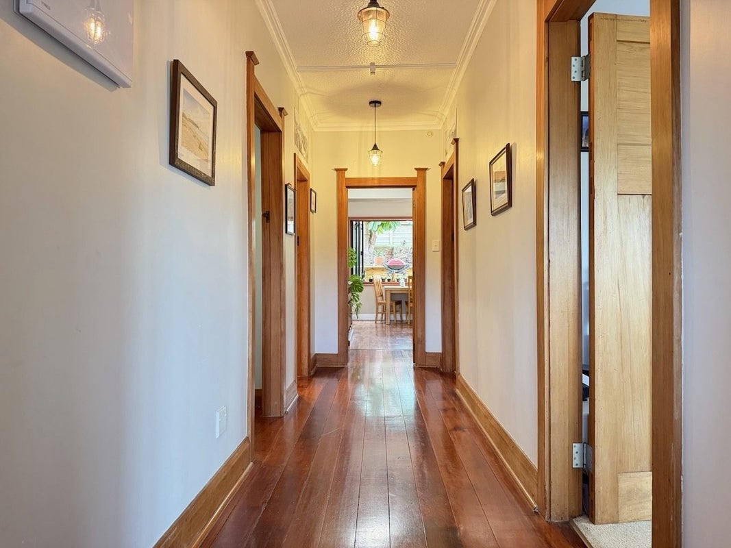 12 Tirangi Road, Rongotai, Wellington - Carousel 2