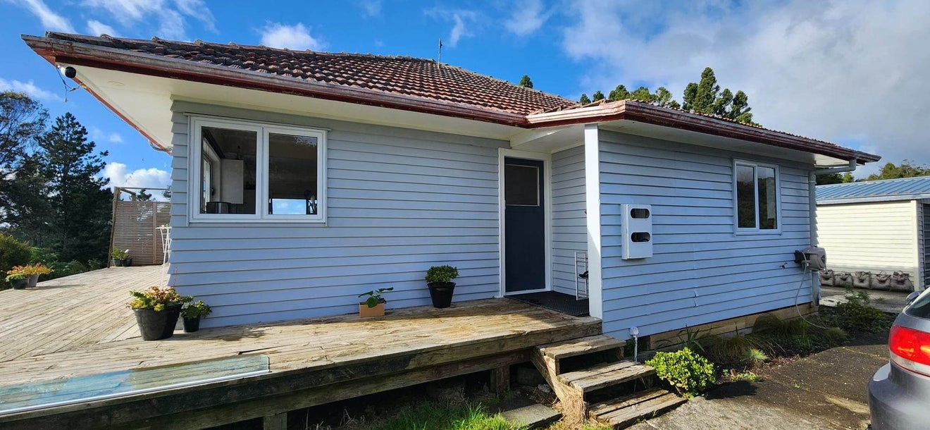 39 Awhiorangi Promenade, Swanson, Auckland - Carousel 1