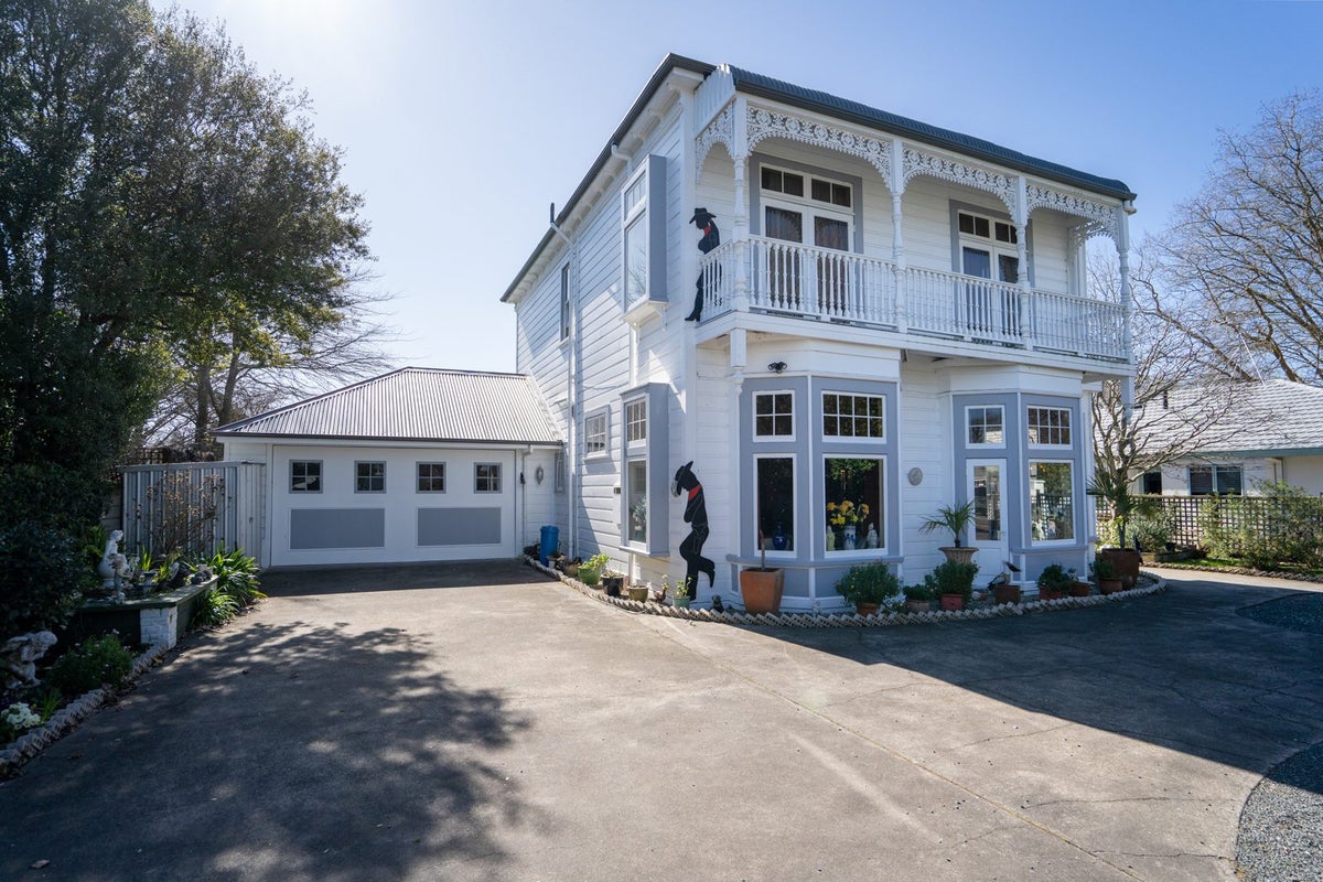 13 Pope Terrace, Cambridge, Waipa, Waikato - Carousel 1