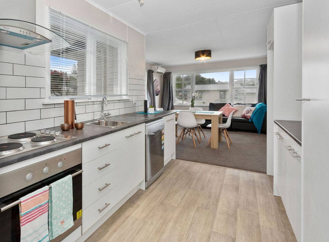 397 Warspite Avenue, Ascot Park, Porirua - Carousel 2