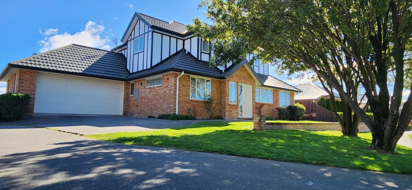 49 Chesterfield Mews, Russley, Christchurch - Carousel 1