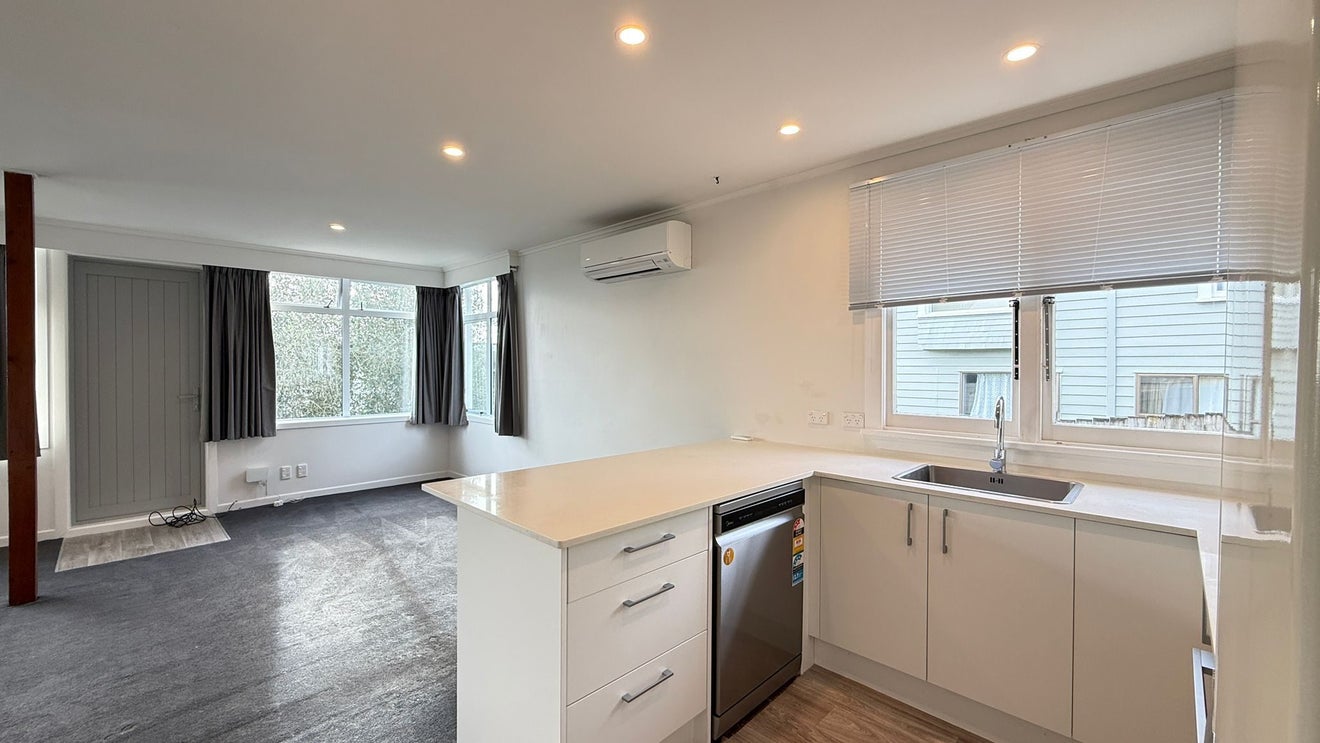 51 Landscape Road, Mount Eden, Auckland - Carousel 2