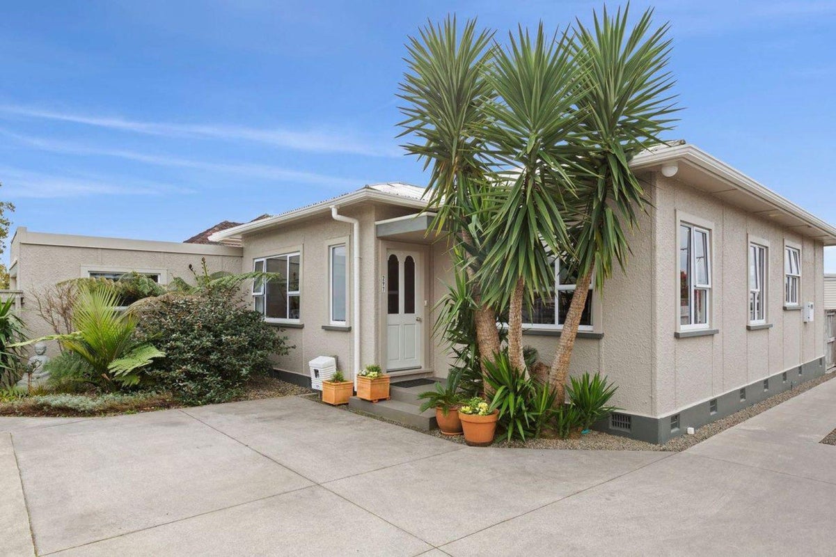 1/297 Carrington Street, Vogeltown, New Plymouth - Carousel 2