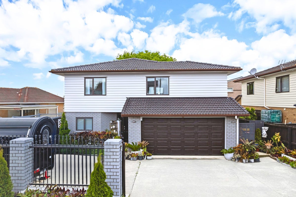 138 Gray Avenue, Papatoetoe, Manukau City, Auckland - Carousel 1