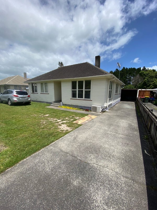 8 Norrie Street, Bader, Hamilton - Carousel 1