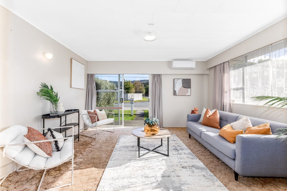 95A Main Road, Wainuiomata, Lower Hutt - Carousel 1