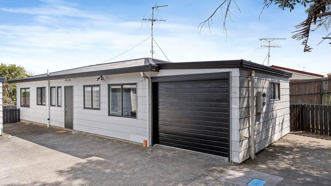 17B Coxhead Road, Manurewa, Auckland - Carousel 1