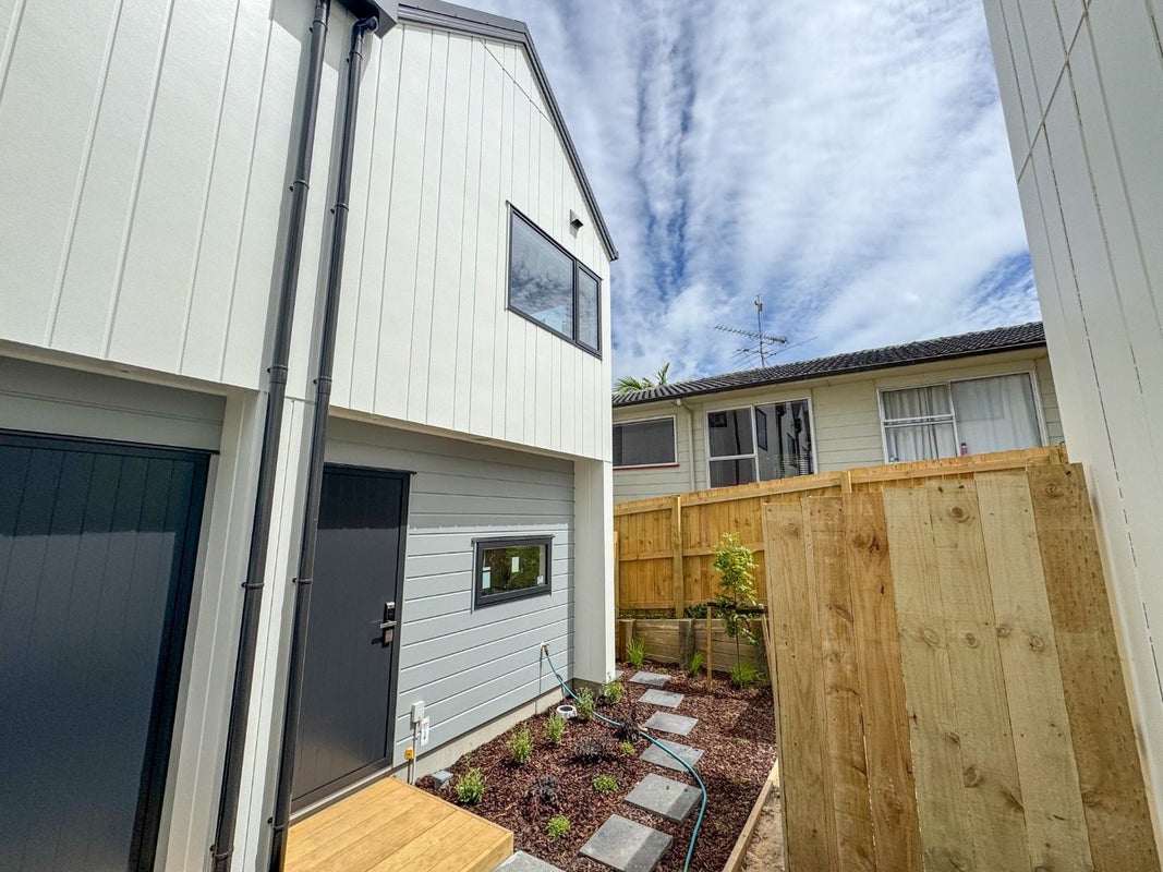 30A Flaxdale Street, Birkdale, Auckland - Carousel 12