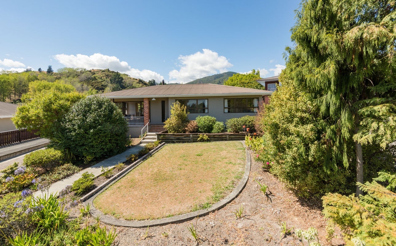 21 The Ridgeway, Enner Glynn, Nelson - Carousel 1