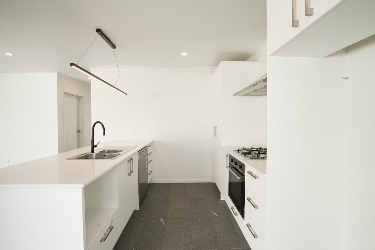 11 Mokopapa Street, Takanini, Auckland - Carousel 2