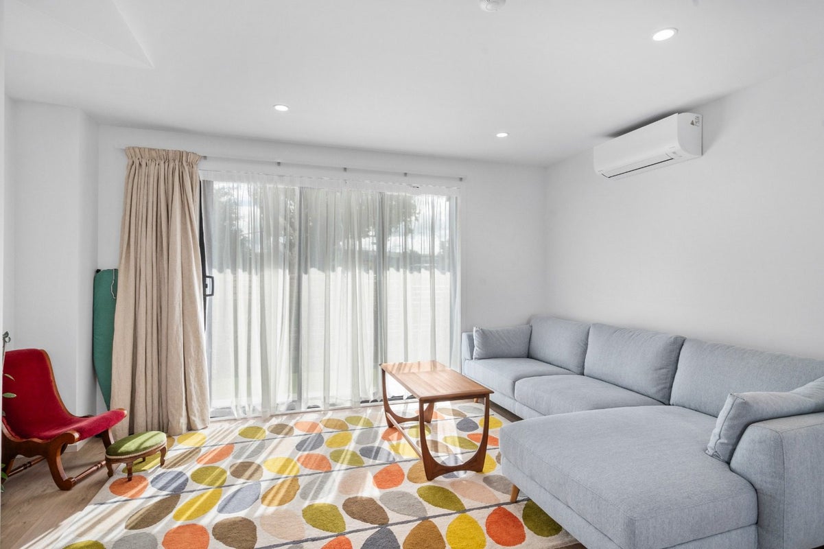 1/4 Mead Street, Avondale, Auckland - Carousel 2