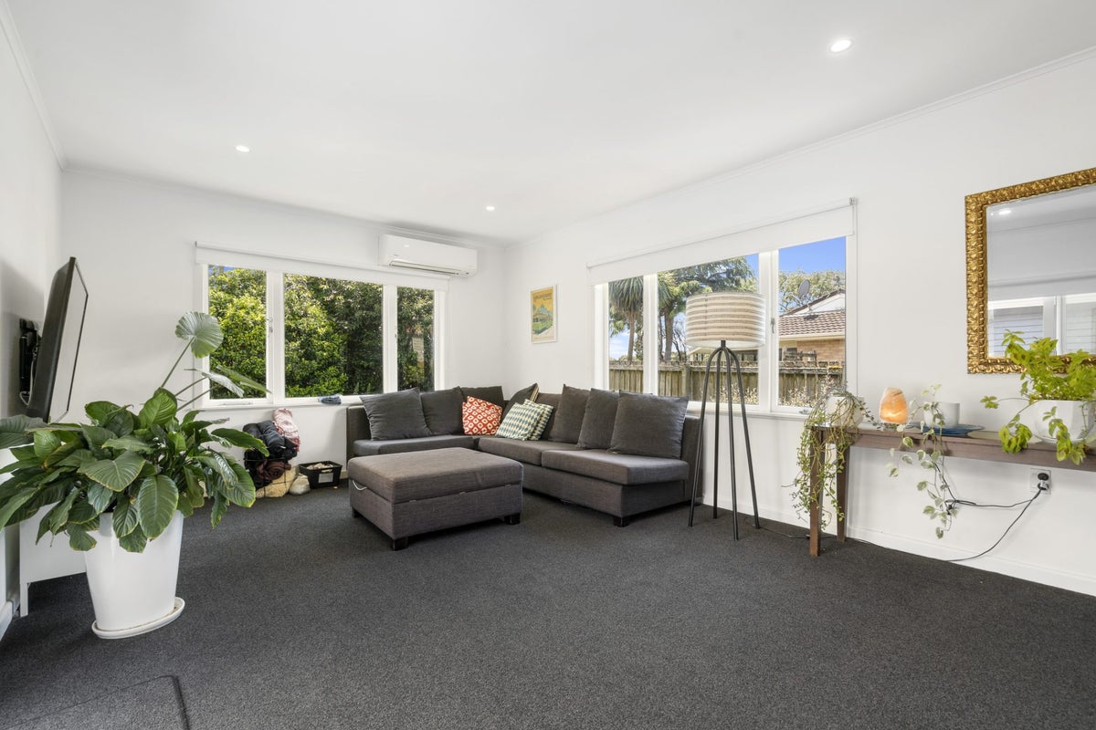114C Riversdale Road, Avondale, Auckland - Carousel 2