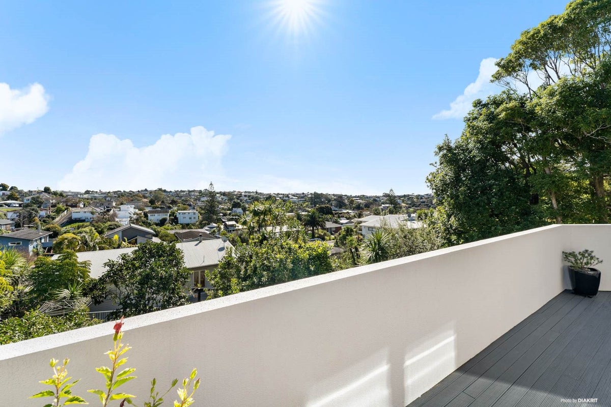 56B Newhaven Terrace, Mairangi Bay, Auckland - Carousel 23
