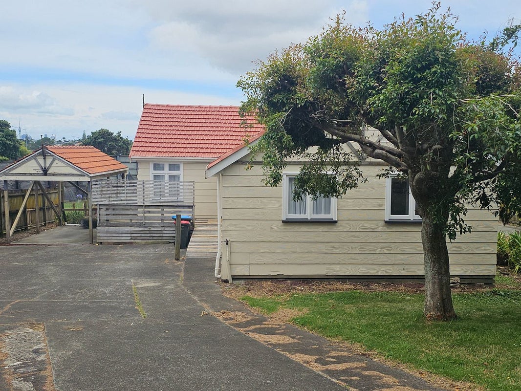 65 Ernie Pinches Street, Wesley, Auckland - Carousel 1