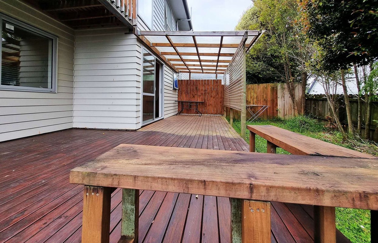 2/100 Bradbury Road, Highland Park, Auckland - Carousel 11