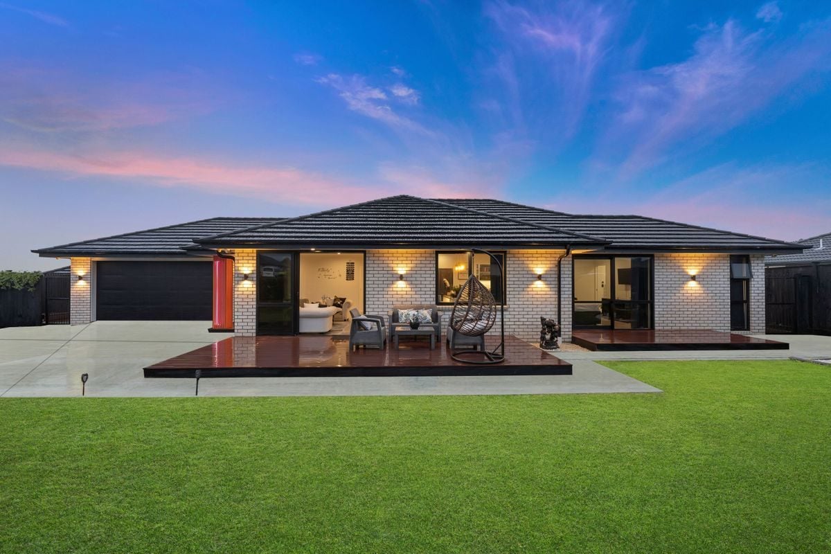 62 Helenvale Crescent, Pokeno - Carousel 1