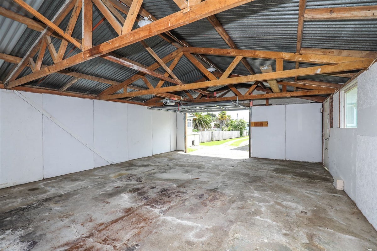 52 Bailey Street, Huntly - Carousel 24