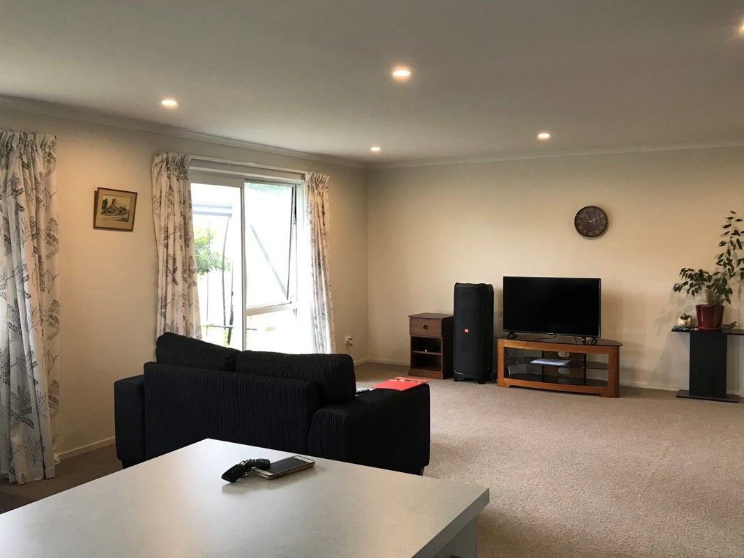 1/180 Burns Street, Leamington, Cambridge - Carousel 2