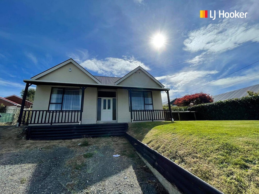 65 Chapman Street, Wakari, Dunedin - Carousel 1