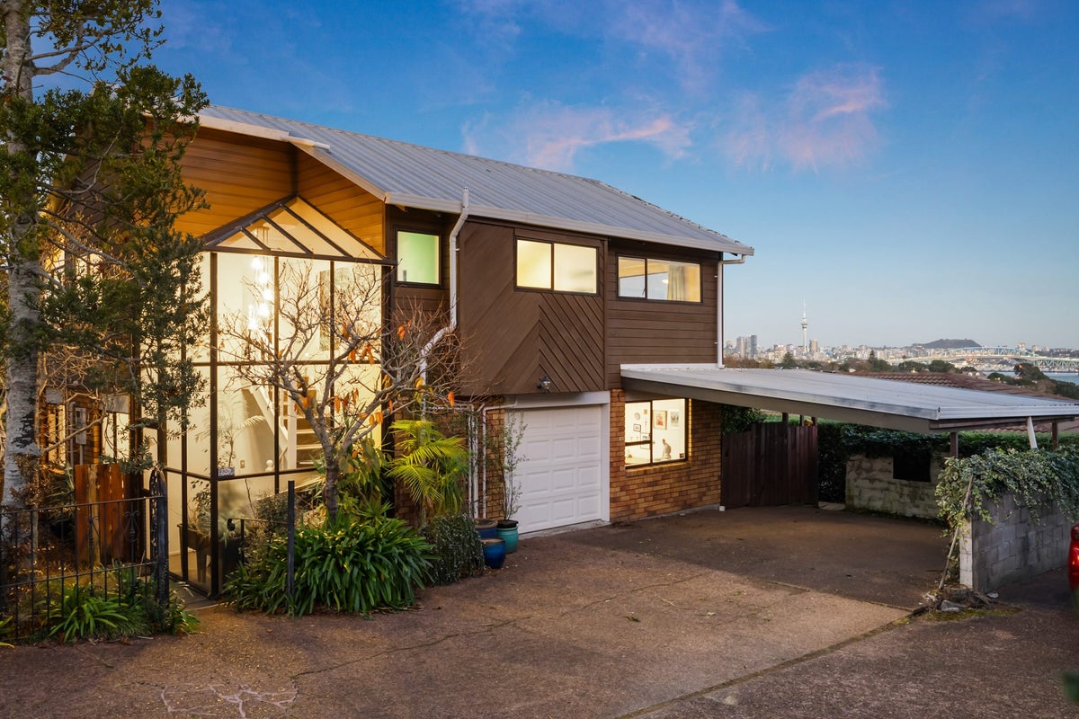 1/80 Onewa Road, Northcote Point, Auckland - Carousel 1