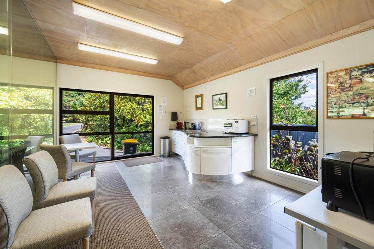 349 Clifton Road, Whitford, Howick - Carousel 50