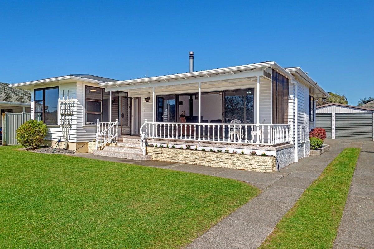 54 Fergusson Drive, Te Hapara, Gisborne - Carousel 1