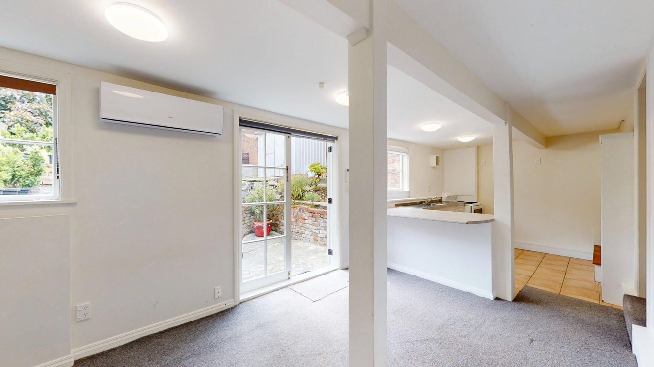 141 Grant Road, Thorndon, Wellington - Carousel 2