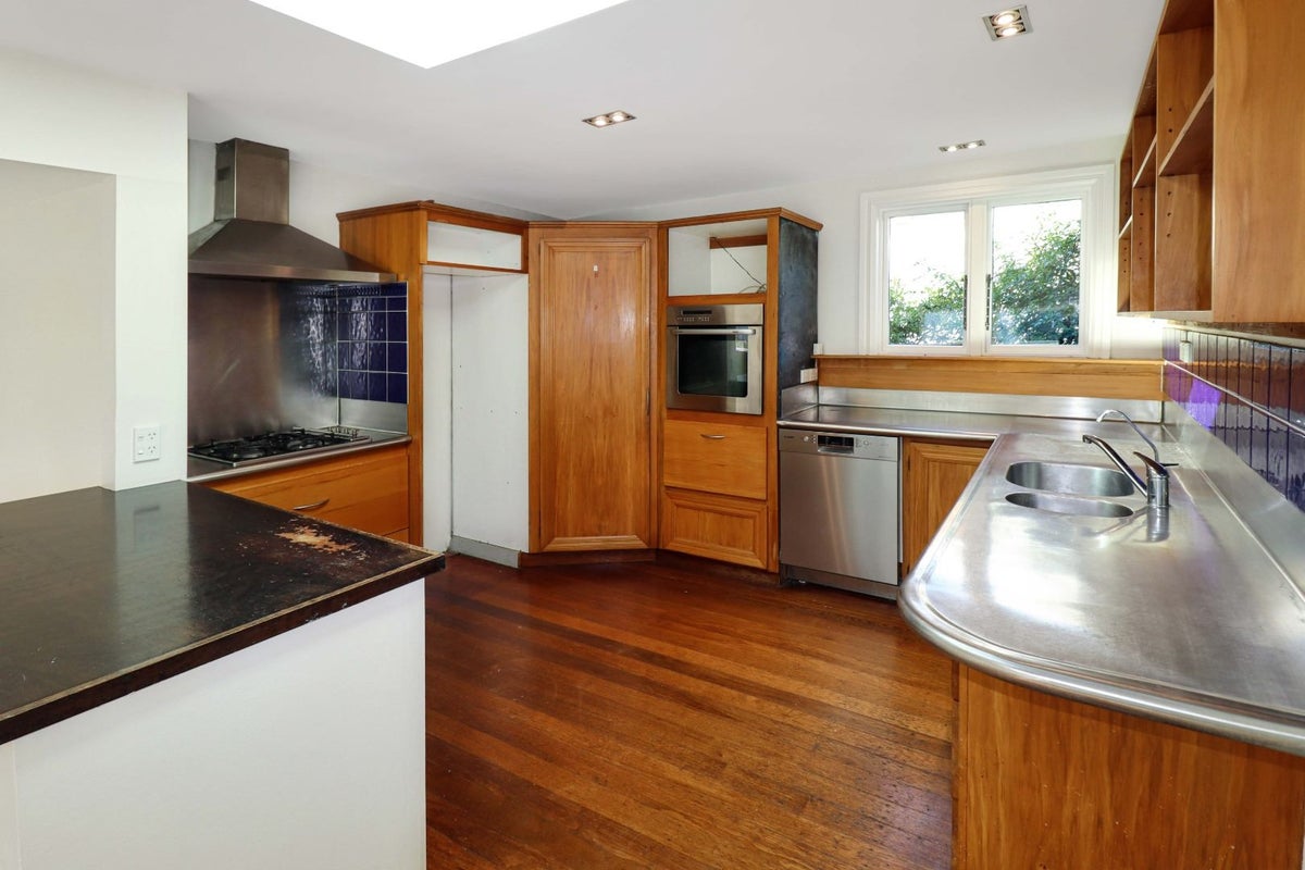 20 Mersey Street, Island Bay, Wellington - Carousel 2